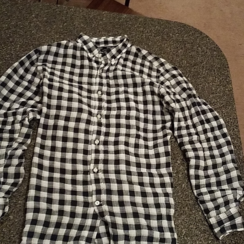 Banana Republic button up club time!